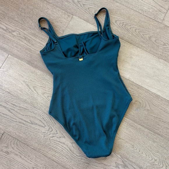 Bleu Rod Beattie Swimsuit - Picture 4 of 12